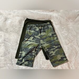 2 Green camouflage soft stretch high rise Biker Shorts size small